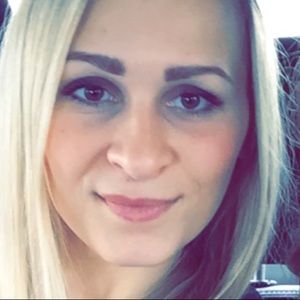 Meet your Posher, Alla